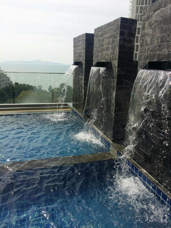 Serenity Pattaya Beach Exterior photo