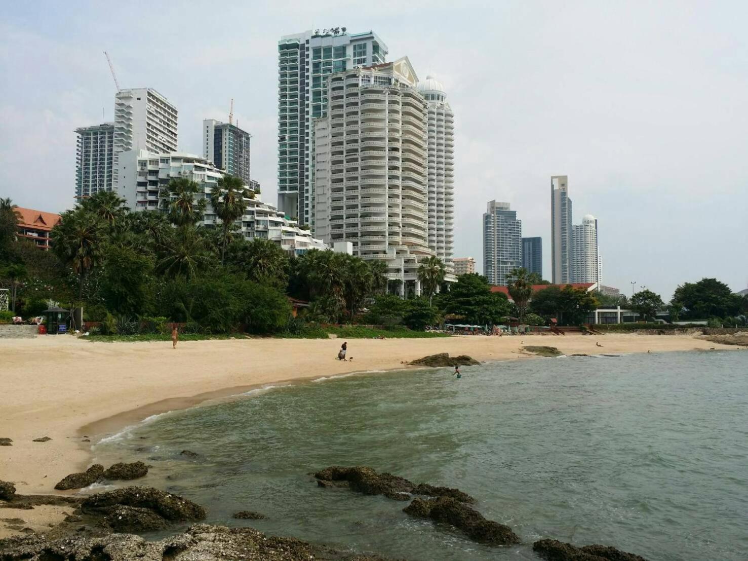 Serenity Pattaya Beach Exterior photo